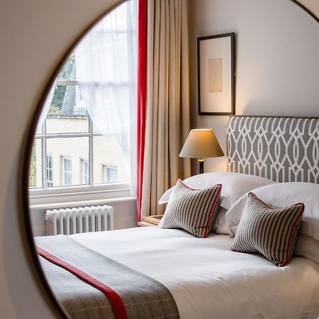 Old Bank Hotel Oxford Exteriér fotografie A bedroom at the hotel