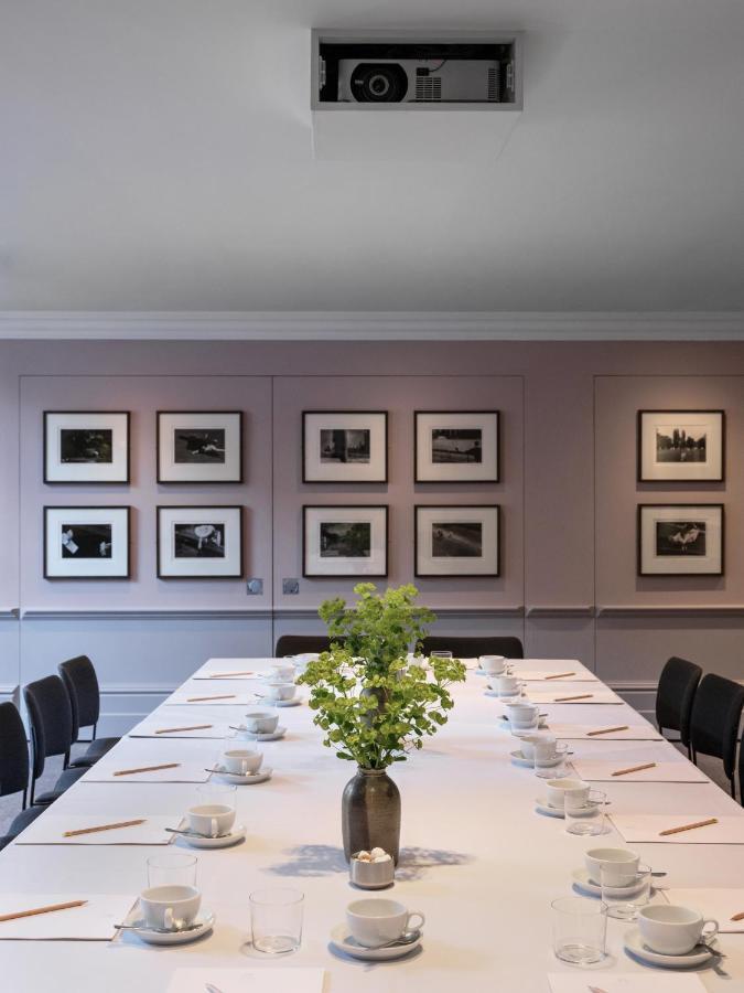 Old Bank Hotel Oxford Exteriér fotografie The dining room at the Royal Society