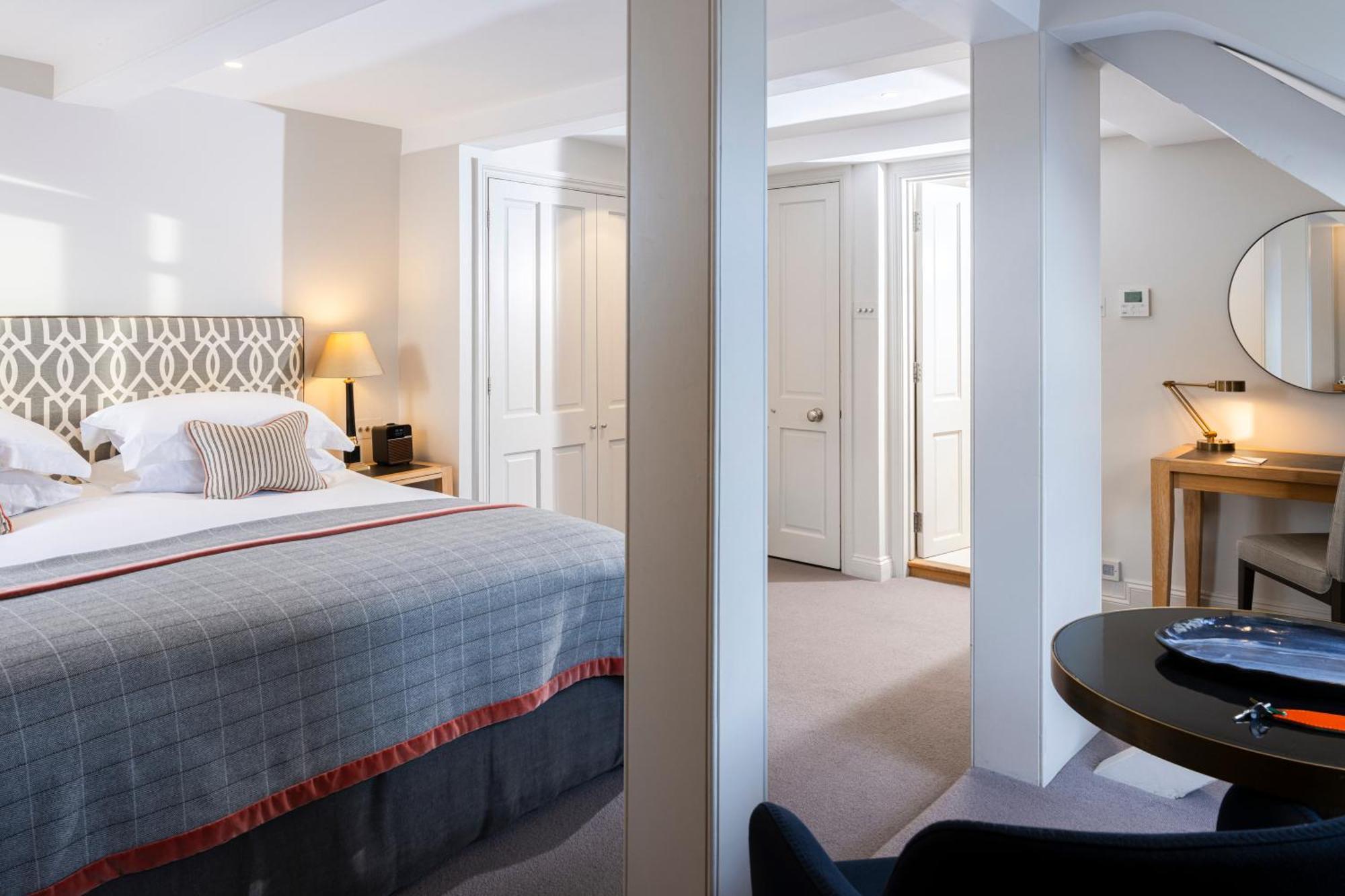Old Bank Hotel Oxford Exteriér fotografie A suite at The Albany