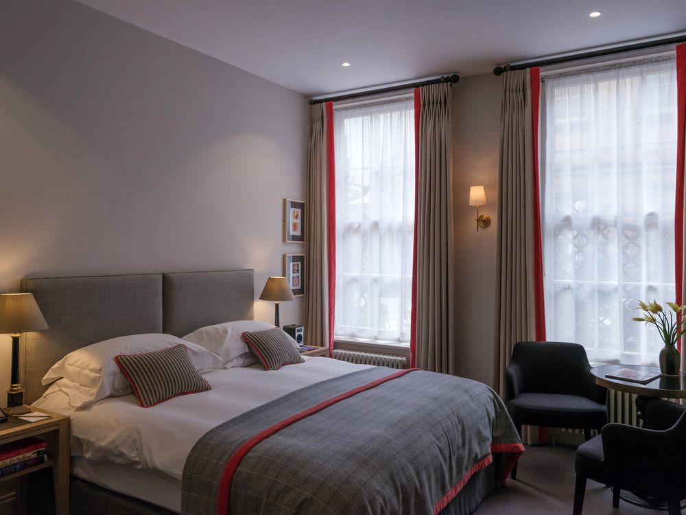 Old Bank Hotel Oxford Exteriér fotografie A bedroom at the hotel